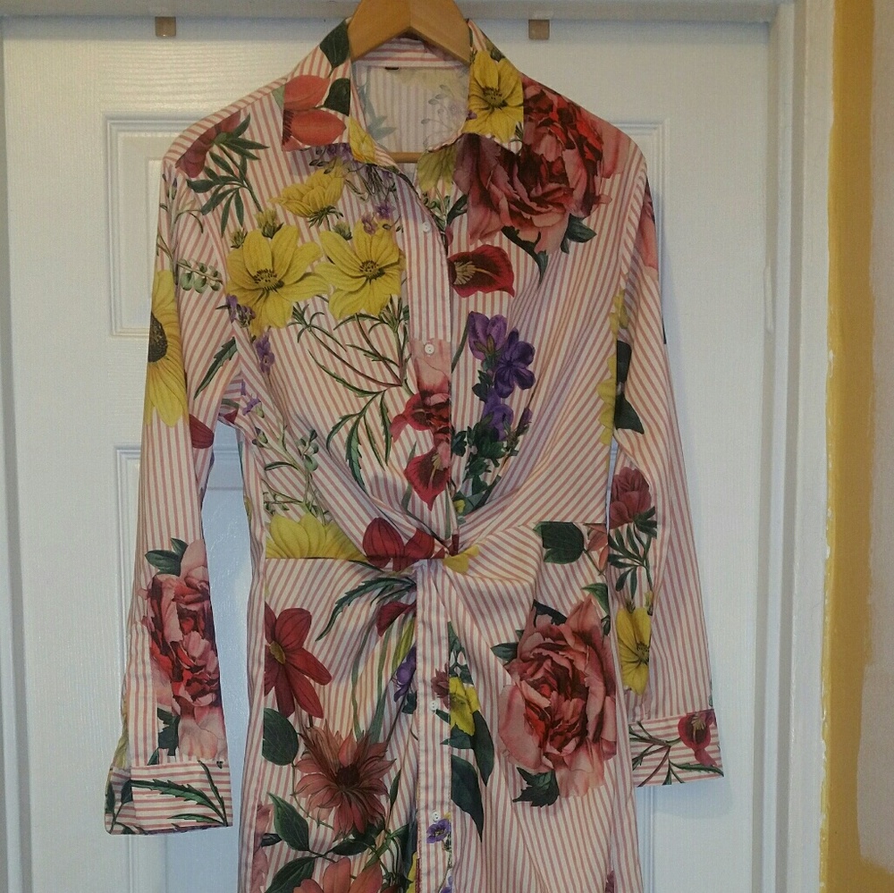 Spring floral collared twist front shirt dress